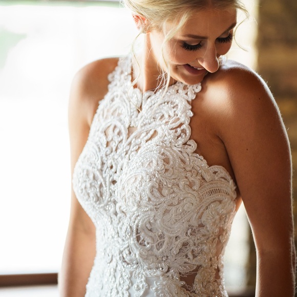 Wedding dress - Picture 3 of 7